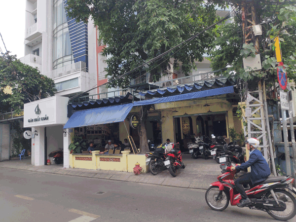    Cần sang lại toàn bộ quán Cà Phê tại Nguyễn Trọng Tuyển. Phú Nhuận