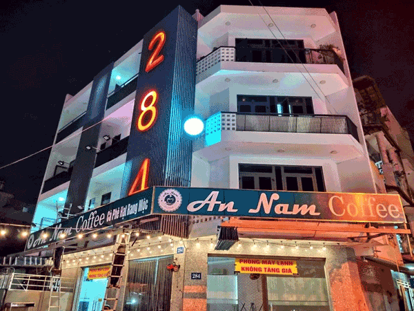 Sang gấp quán cafe góc 2 mặt tiền 284 Phạm Hữu Lầu
