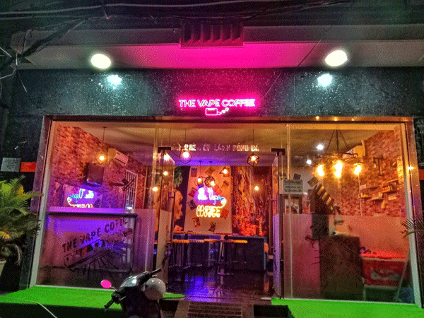 Sang quán cafe Khánh Hội, Quận 4