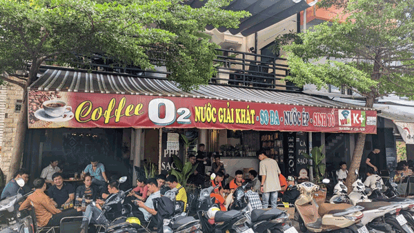  Sang Quán Cafe Đối diện Cổng trường ĐH Hutech 