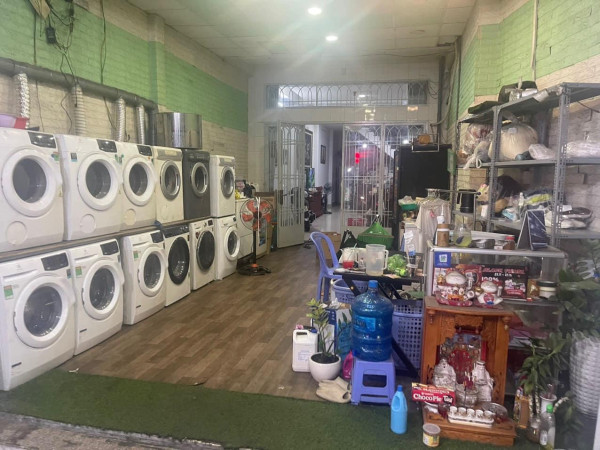 Cần Sang tiệm giặt tại 241 tân kỳ tân quý Tân Phú