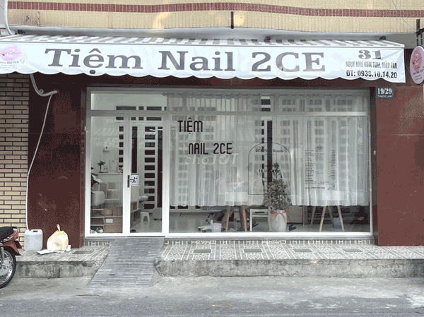 Sang tiệm nail đẹp mặt bằng Thạch Lam - Quận Tân Phú