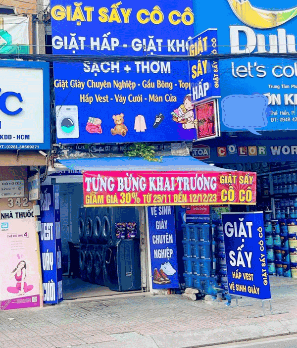 Sang tiệm giặt sấy Đường Phạm Thế Hiển, Phường 3, Quận 8.