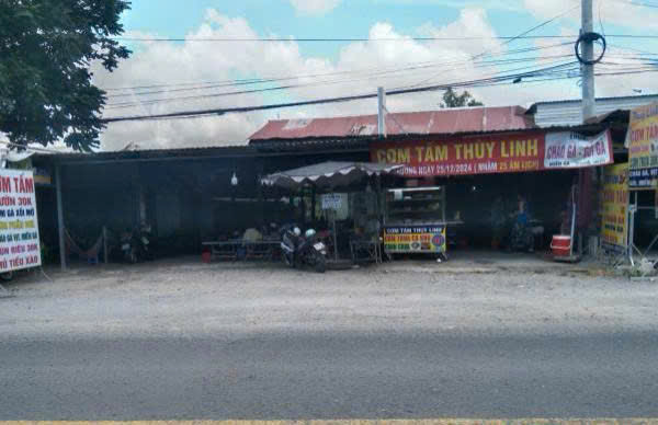 Sang Quán Cơm Mặt Tiền đang hoạt động bình thường Tại Long An 