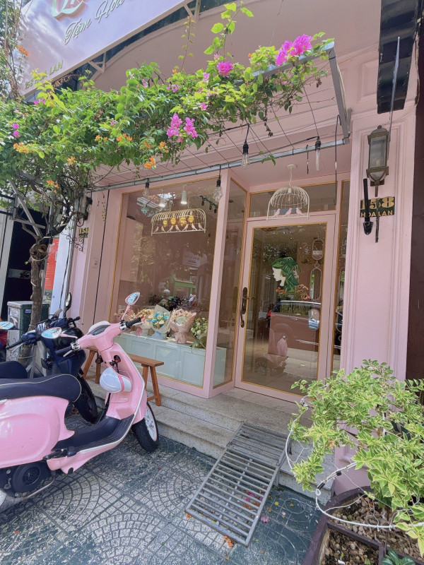 Sang Shop Hoa Tươi  Vị trí đẹp chỉ vào KD Tại Phú Nhuận 