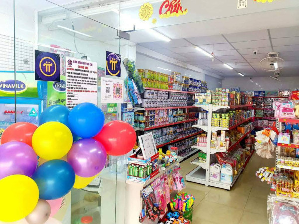 Cần sang nhượng cửa hàng sữa tả + dãy trọ ở Quận7