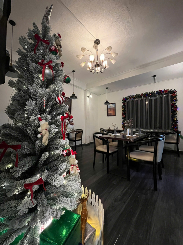 Sang nhà hàng ÂU ( toàn bộ thương hiệu - công thức - full đồ bếp + nhà hàng )