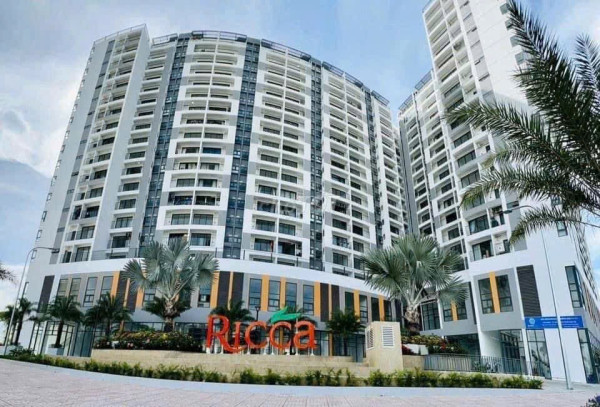 Sang quán cafe nước ép ăn vặt tại CC Ricca Quận 9