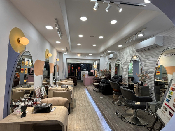 	Sang Spa full thiết bị vào kinh doanh ngay 36/70 Nguyễn Gia Trí