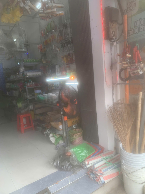 Sang cưa hàng điện nước Sang cưa hàng điện nước