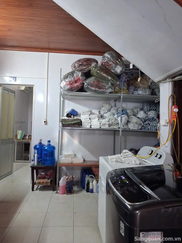 Sang khách sạn Sang khách sạn
